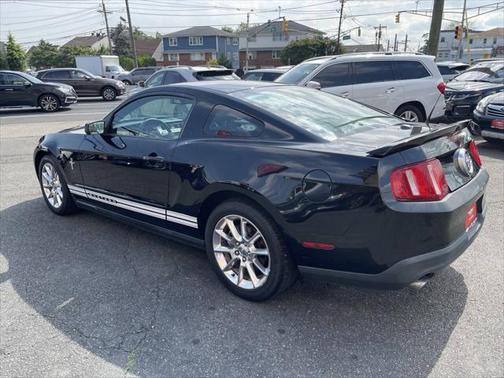 2011 Ford Mustang V6 Premium