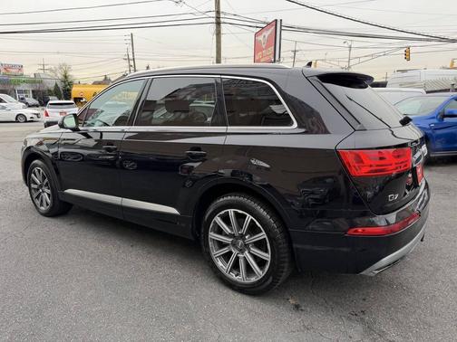 2017 Audi Q7 3.0T Premium