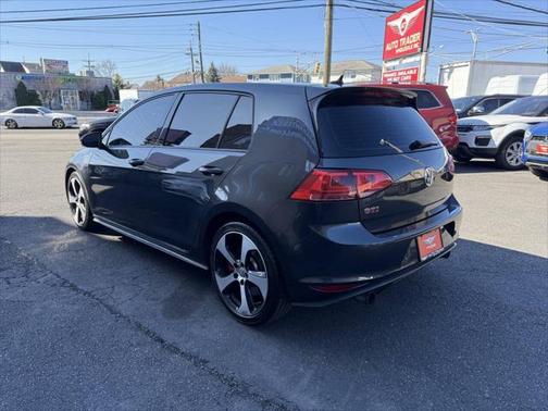 2017 Volkswagen Golf GTI 2.0T Autobahn 4-Door