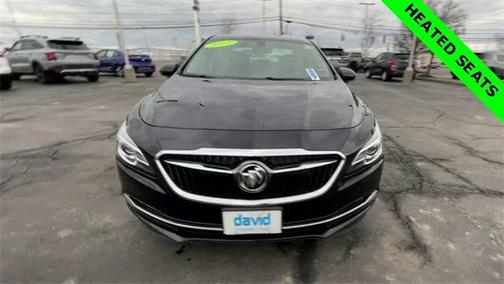 Photo 3 of 25 of 2019 Buick LaCrosse Essence