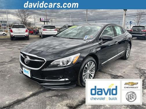 Photo 1 of 25 of 2019 Buick LaCrosse Essence