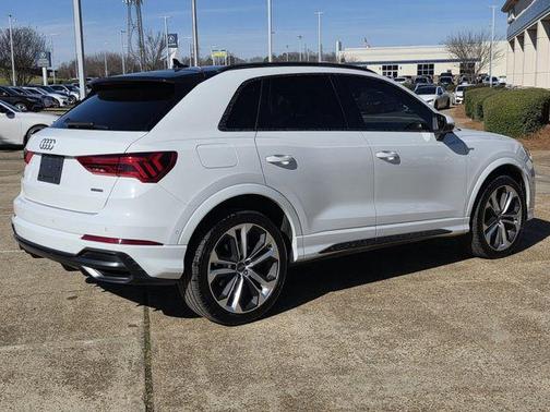 2021 Audi Q3 45 S line Premium