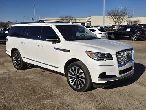 2022 Lincoln Navigator L Reserve