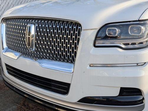 2022 Lincoln Navigator L Reserve