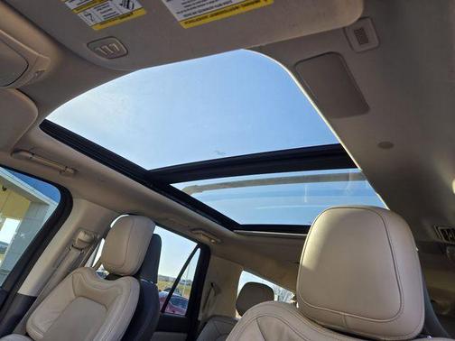 2022 Lincoln Navigator L Reserve