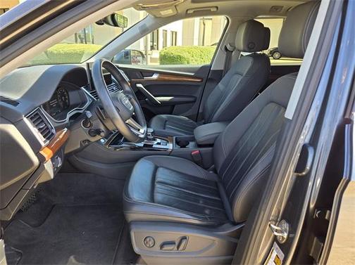 2023 Audi Q5 45 S line Premium Plus