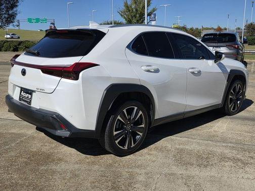 2021 Lexus UX 200 Base