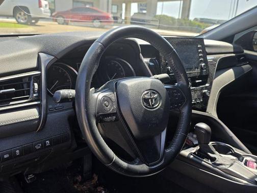 Midnight Black Metallic 2021 Toyota Camry SE