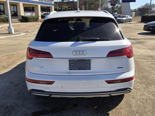 2021 Audi Q5 40 Premium Plus