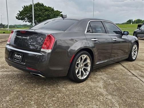 2016 Chrysler 300C Platinum