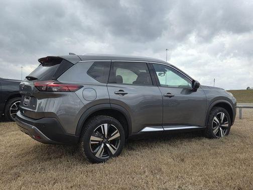 Gun Metallic 2023 Nissan Rogue SL