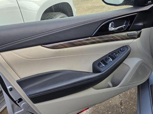 2017 Nissan Maxima 3.5 Platinum