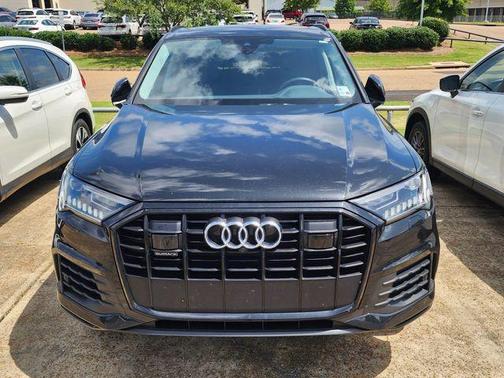 2024 Audi Q7 45 Premium Plus