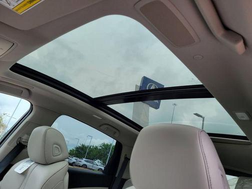 2025 Acura RDX Technology Package