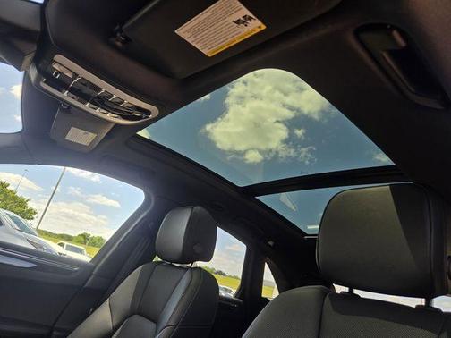 2025 Porsche Macan T