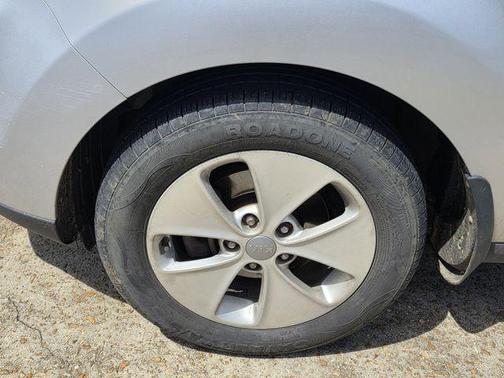 Bright Silver 2015 Kia Soul Base