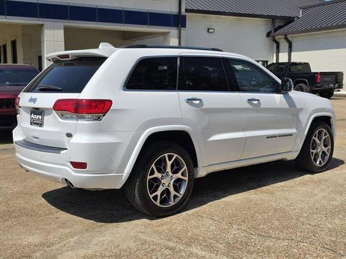 Bright White Clearcoat 2021 Jeep Grand Cherokee Overland