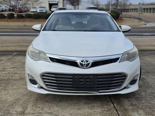 2013 Toyota Avalon XLE