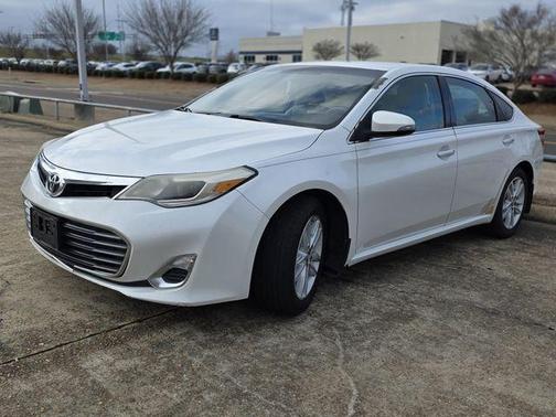2013 Toyota Avalon XLE