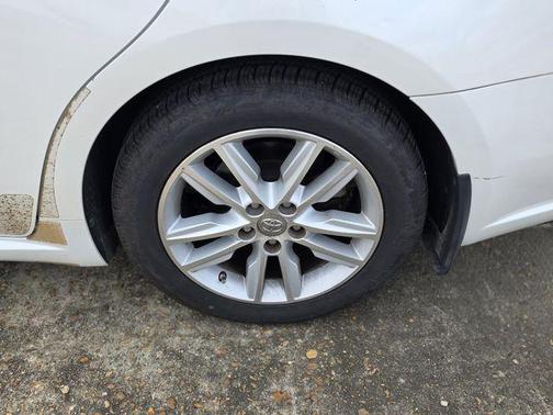 2013 Toyota Avalon XLE