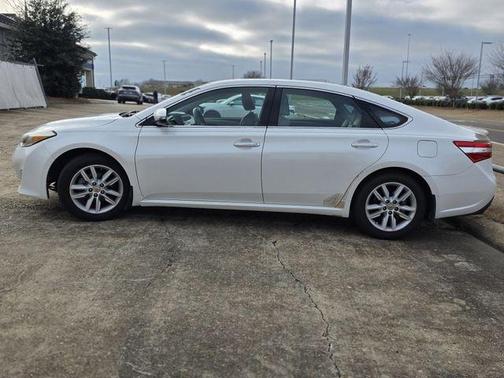 2013 Toyota Avalon XLE