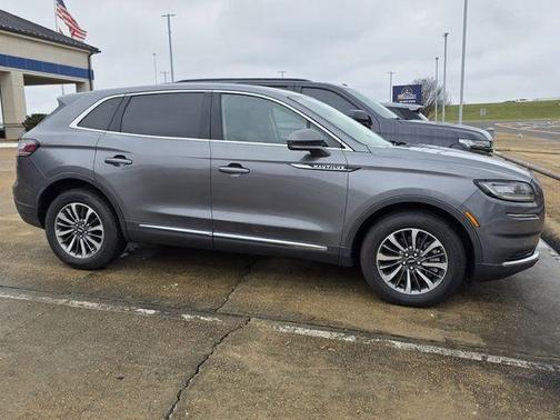 2021 Lincoln Nautilus Reserve