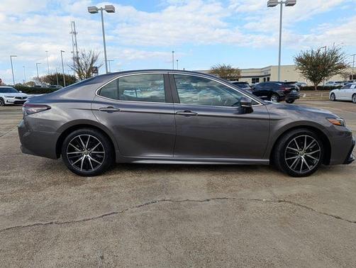 2022 Toyota Camry SE Nightshade
