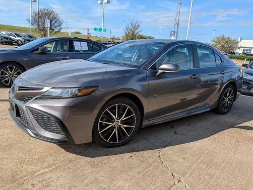 2022 Toyota Camry SE Nightshade