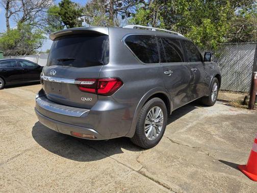 2018 INFINITI QX80 Base