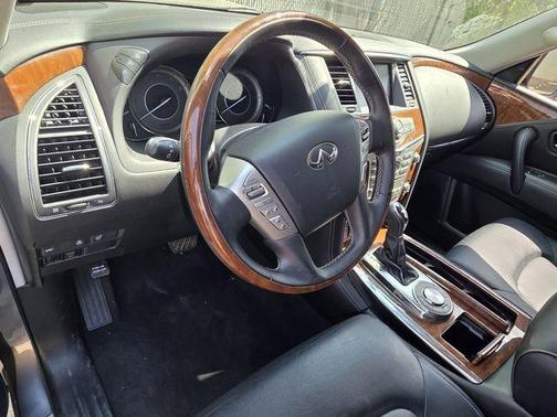 2018 INFINITI QX80 Base