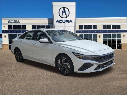 White 2024 Hyundai ELANTRA SEL