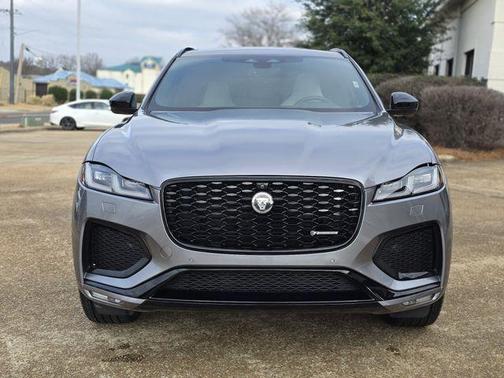 2025 Jaguar F-PACE P250 R-Dynamic S