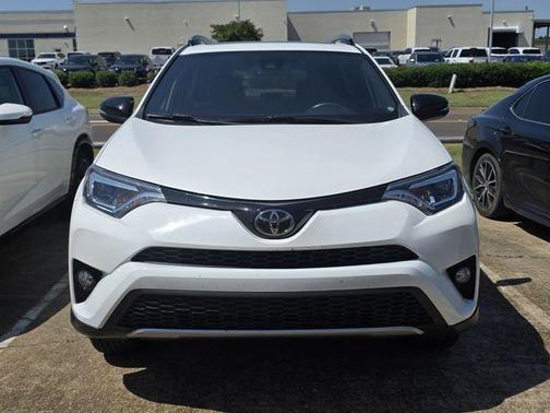 Super White 2017 Toyota RAV4 SE