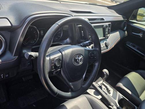 Super White 2017 Toyota RAV4 SE