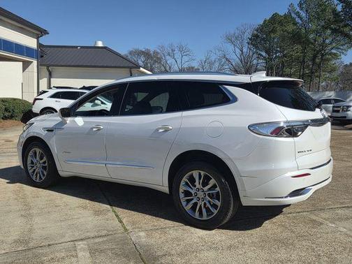 2023 Buick Enclave Avenir
