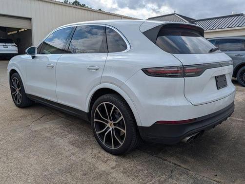 2022 Porsche Cayenne S