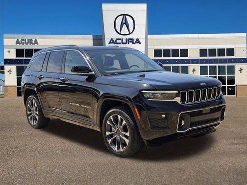 Diamond Black 2023 Jeep Grand Cherokee Overland