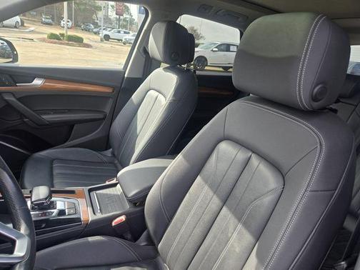 2021 Audi Q5 40 Premium Plus