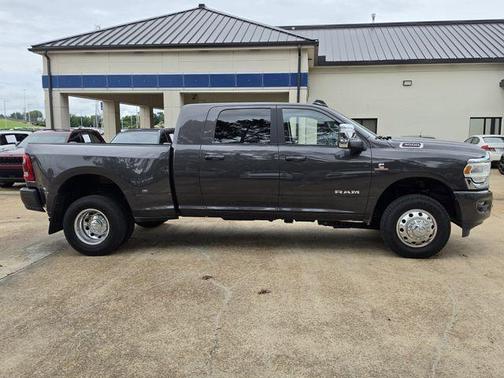 Granite Crystal Clearcoat Metallic 2024 RAM 3500 Laramie