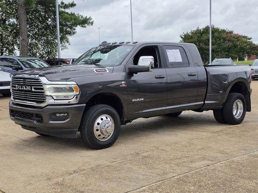 Granite Crystal Clearcoat Metallic 2024 RAM 3500 Laramie