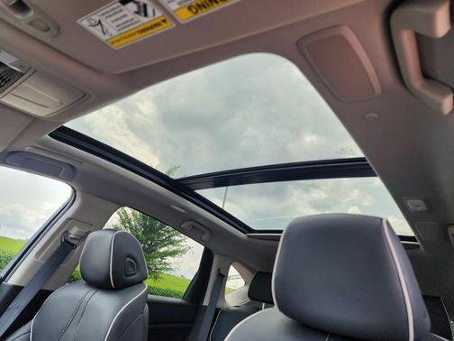 2025 Acura RDX Advance Package
