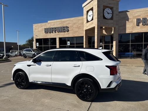 2023 Kia Sorento SX