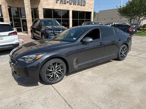 2022 Kia Stinger GT-Line