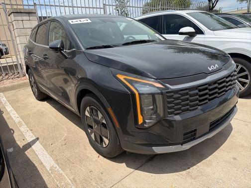 Fusion Black 2026 Kia Sportage Hybrid LX