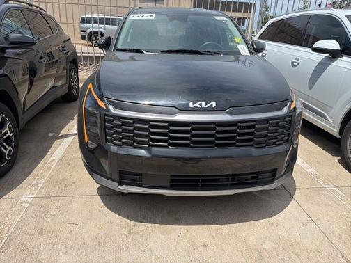 Fusion Black 2026 Kia Sportage Hybrid LX