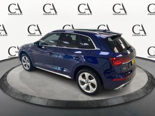 2022 Audi Q5 45 S line Premium Plus