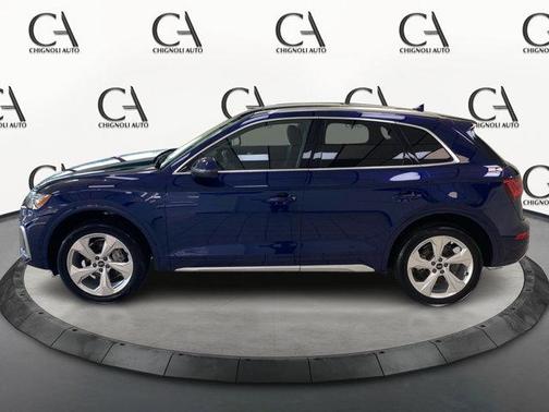 2022 Audi Q5 45 S line Premium Plus