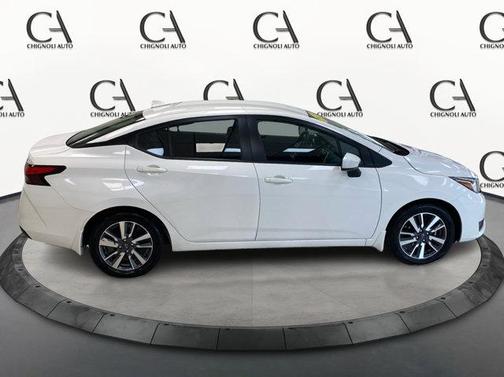 2023 Nissan Versa 1.6 SV