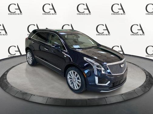 2022 Cadillac XT5 Premium Luxury