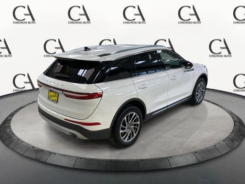 2022 Lincoln Corsair Standard